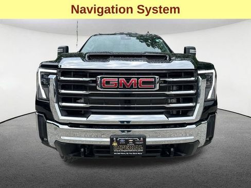Used 2024 GMC Sierra 3500 SLE w/ SLE Convenience Package AWD/4WD image 4