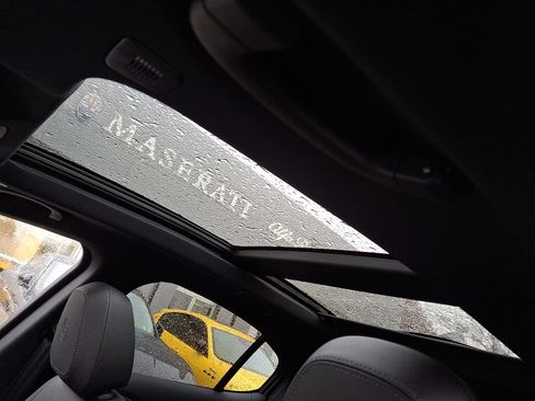 New 2025 Alfa Romeo Stelvio Sprint image 10