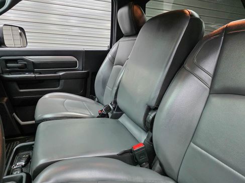 Used 2021 RAM 2500 Tradesman w/ Chrome Appearance Group AWD/4WD image 16