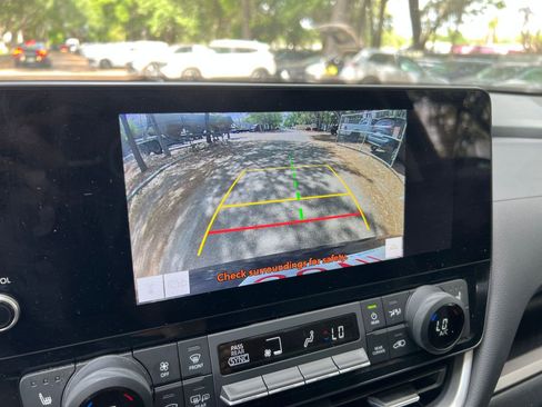 Used 2025 Toyota Grand Highlander FWD image 28