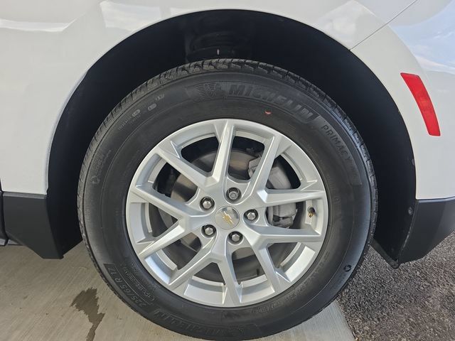 Used 2024 Chevrolet Equinox LS w/ LS Convenience Package FWD image 31