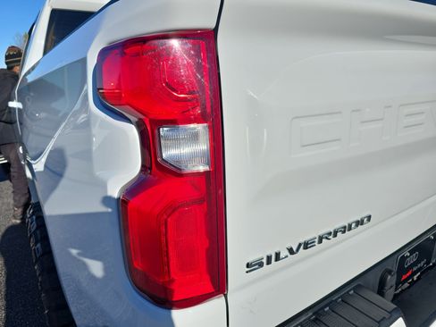 Used 2020 Chevrolet Silverado 1500 RST image 33