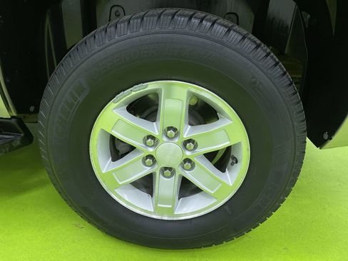 Used 2012 GMC Yukon SLE w/ Convenience Package image 15