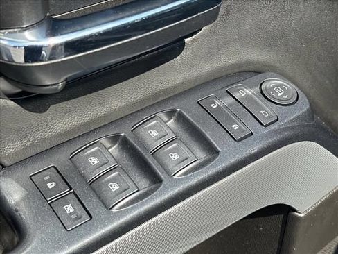 Used 2018 Chevrolet Silverado 1500 LT w/ All Star Edition AWD/4WD image 18