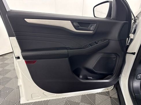 Used 2022 Ford Escape SE w/ Convenience Package image 27