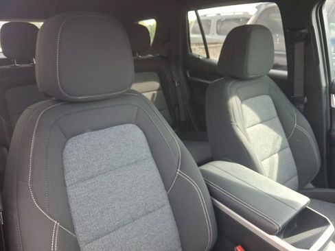 Used 2026 GMC Terrain Elevation w/ Black Edition AWD/4WD image 9
