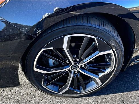 Used 2024 Nissan Altima 2.5 SR AWD/4WD image 7