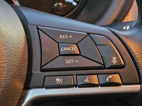Used 2023 Nissan Kicks SV FWD image 19