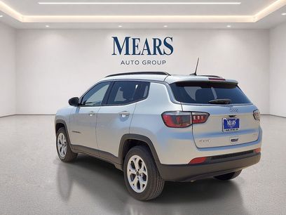 Used 2025 Jeep Compass Latitude