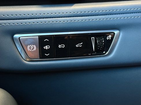 Used 2025 Cadillac Escalade IQ Sport 2 image 37