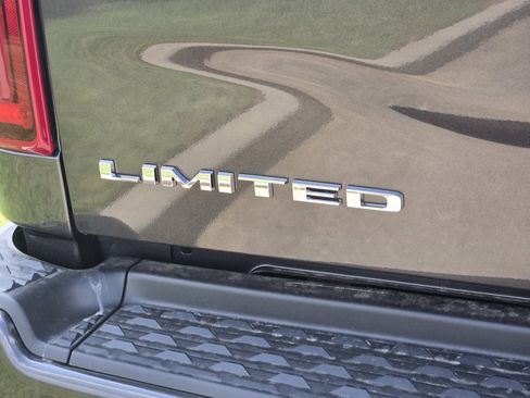 New 2026 RAM 2500 Limited AWD/4WD image 5