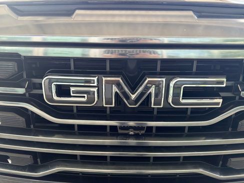 Used 2024 GMC Sierra 1500 AT4 w/ Technology Package AWD/4WD image 32