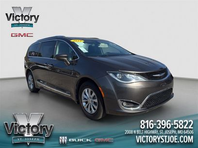Used 2019 Chrysler Pacifica Touring-L