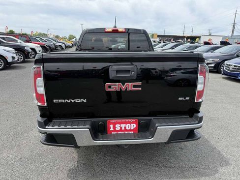 Used 2016 GMC Canyon SLE AWD/4WD image 4
