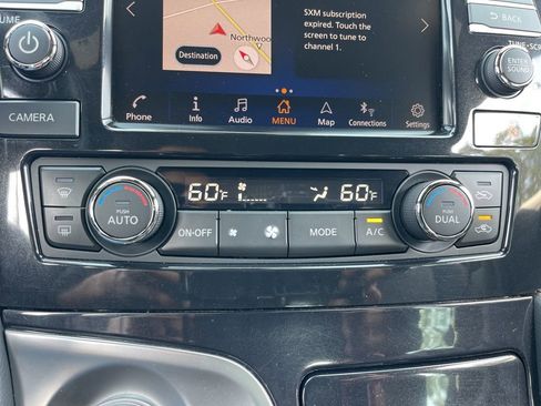 Used 2020 Nissan Maxima SR w/ Sport Mat Group image 17