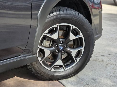 Used 2019 Subaru Crosstrek 2.0i Premium w/ Eyesight System image 14