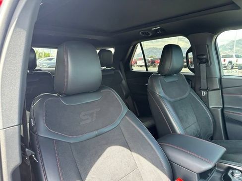 Used 2025 Ford Explorer ST w/ Sun And Sound Package AWD/4WD image 33