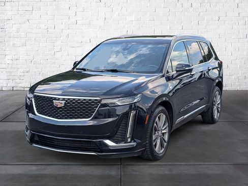 Used 2021 Cadillac XT6 Premium Luxury AWD/4WD image 4