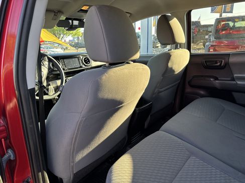 Used 2021 Toyota Tacoma SR w/ SR Convenience Package image 11