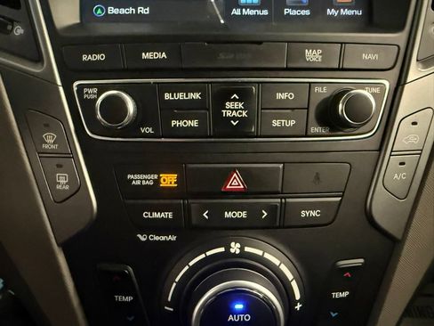 Used 2017 Hyundai Santa Fe Sport w/ 2.0T Ultimate Tech Package 05 AWD/4WD image 39