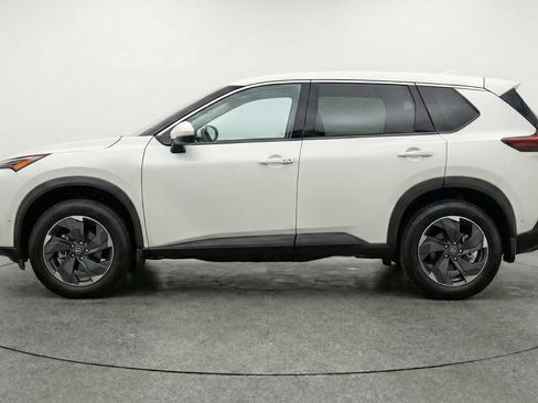 Used 2025 Nissan Rogue SV FWD image 5