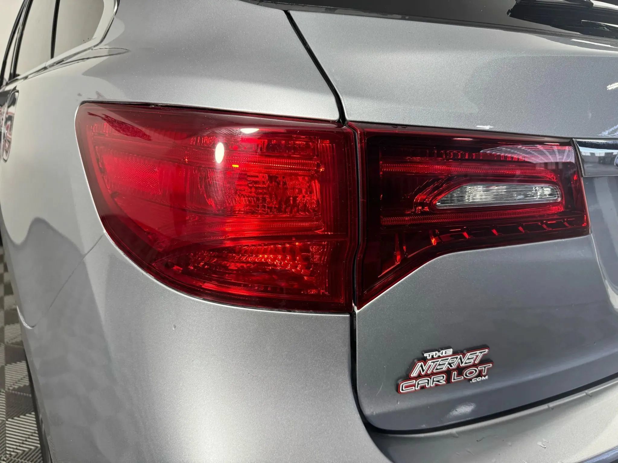 Used 2020 Acura MDX w/ Technology Package FWD image 30