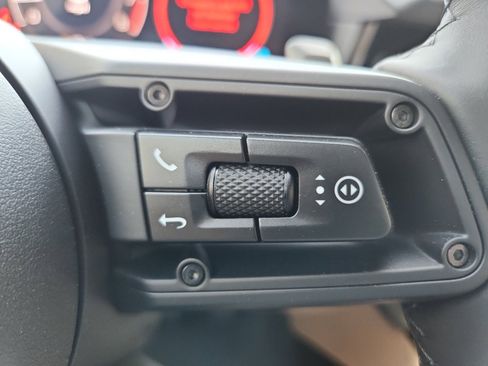 New 2026 Porsche Cayenne image 22