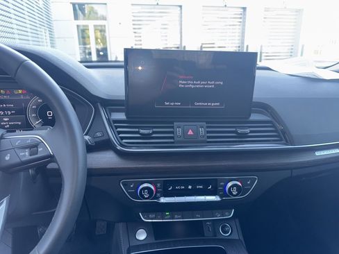 Certified 2025 Audi Q5 e Premium Plus image 35