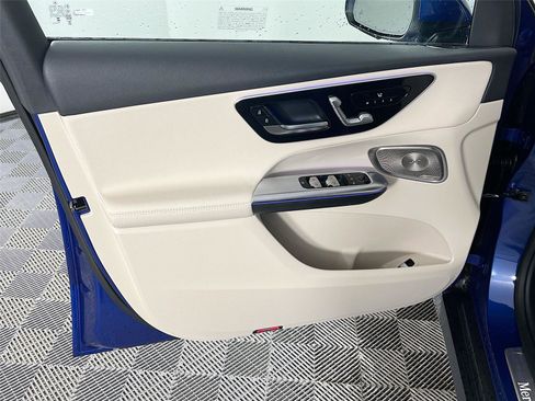 New 2026 Mercedes-Benz GLC 300 4MATIC image 18