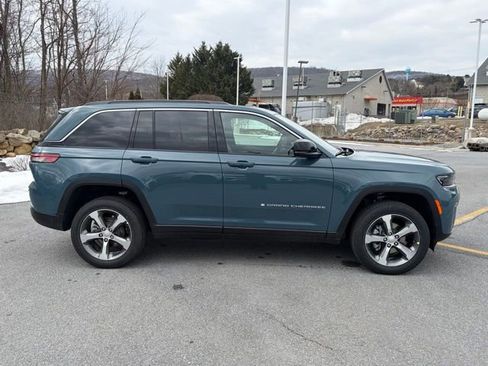 New 2026 Jeep Grand Cherokee Limited AWD/4WD image 9
