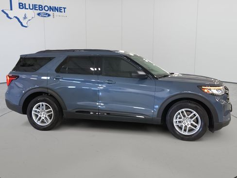 Certified 2026 Ford Explorer Active RWD image 4