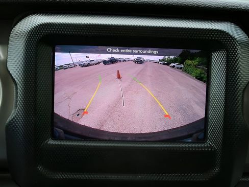 Used 2023 Jeep Wrangler Unlimited Sport AWD/4WD image 23