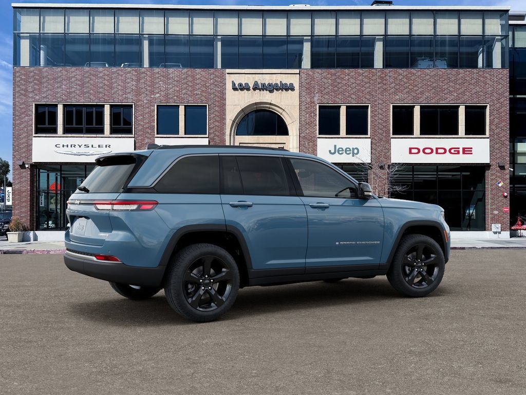 New 2026 Jeep Grand Cherokee Limited w/ Limited Altitude Package AWD/4WD image 4