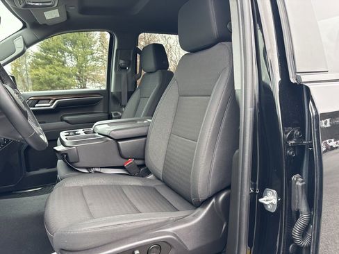 Used 2024 Chevrolet Silverado 1500 LT image 10