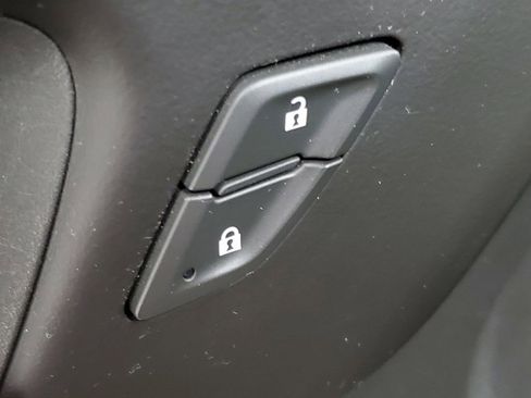 Used 2023 Chevrolet Malibu LS image 24