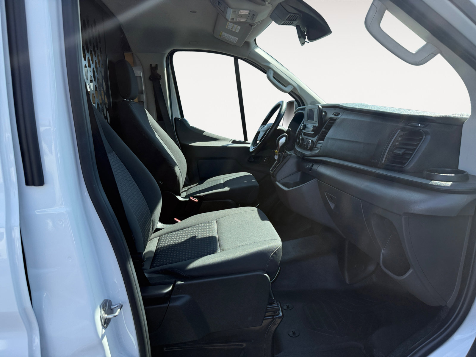 Certified 2025 Ford Transit 250 Low Roof w/ Exterior Upgrade Package RWD image 19