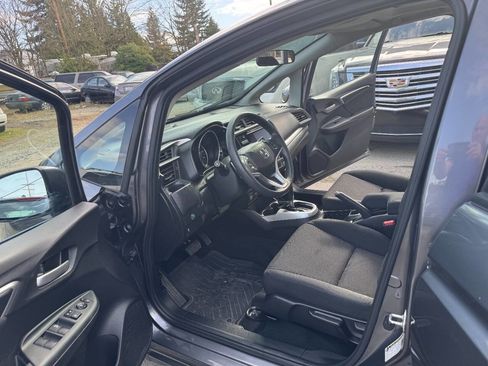 Used 2017 Honda Fit EX image 11