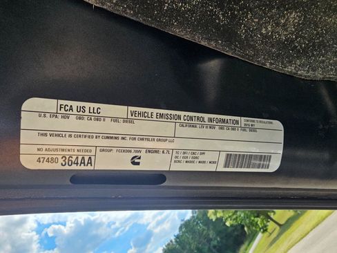 Used 2015 RAM 2500 Limited AWD/4WD image 30