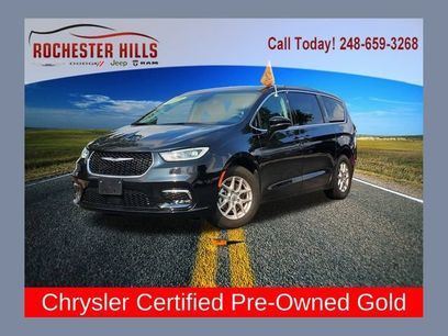 Used 2024 Chrysler Pacifica Touring-L