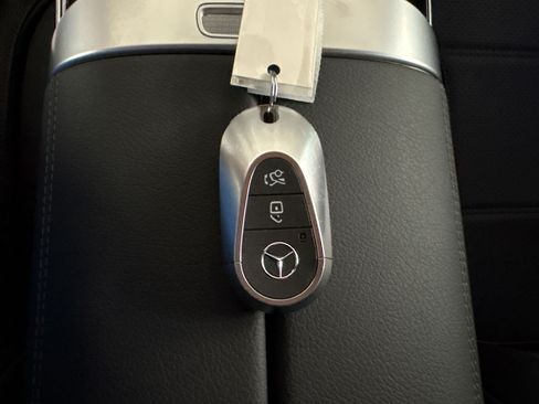 Certified 2026 Mercedes-Benz GLC 300 image 33