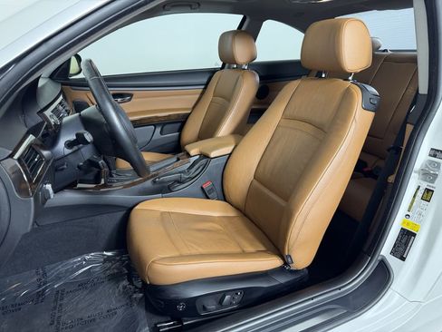 Used 2012 BMW 335i xDrive Coupe AWD/4WD image 14