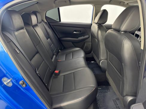 Used 2023 Nissan Sentra SR w/ SR Premium Package image 35