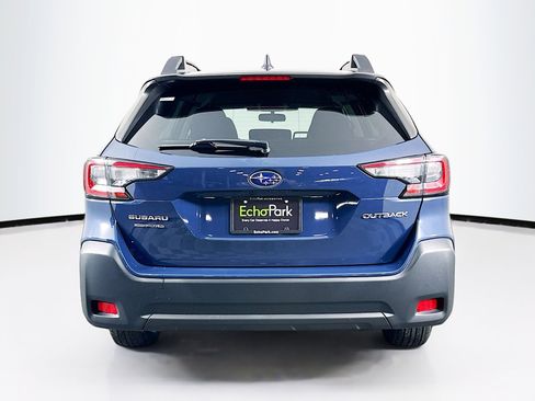 Used 2023 Subaru Outback Premium image 7