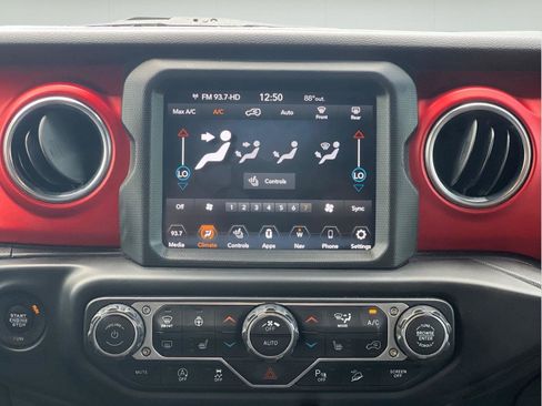 Used 2019 Jeep Wrangler Unlimited Rubicon AWD/4WD image 12