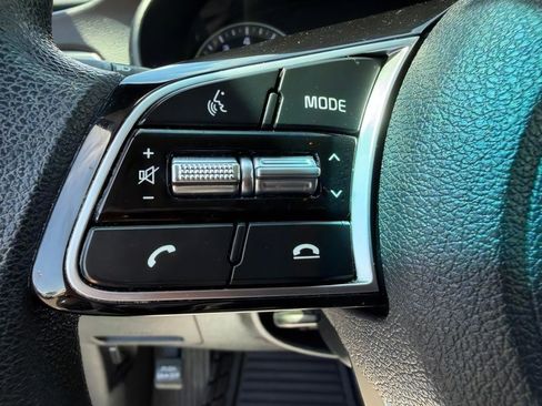 Used 2020 Kia Optima LX FWD image 21