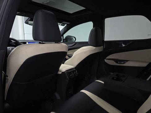 Used 2024 Lexus NX 250 FWD image 27