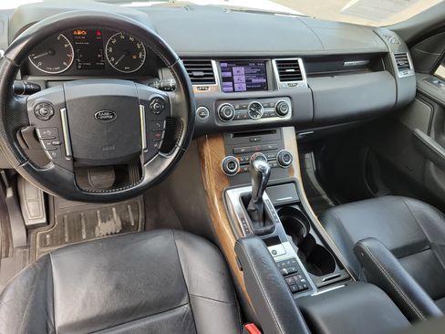 Used 2013 Land Rover Range Rover Sport HSE AWD/4WD image 8