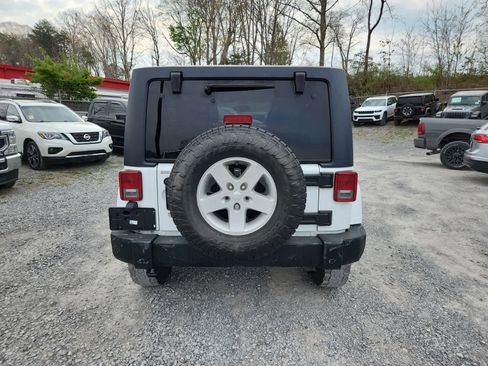 Certified 2017 Jeep Wrangler Unlimited Sport w/ Quick Order Package 24S image 4