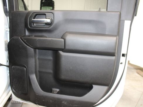 Used 2024 Chevrolet Silverado 2500 Custom w/ Custom Value Package image 31