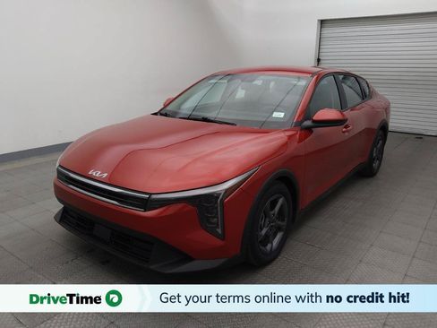 Used 2025 Kia K4 FWD image 1